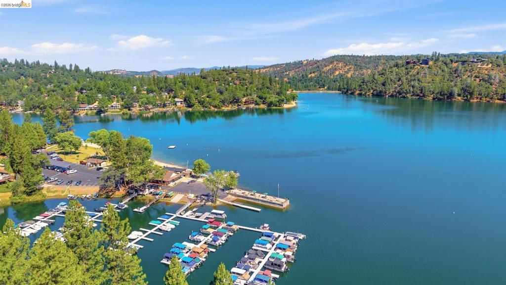 19933 Pine Mountain Dr., Groveland, CA 95321