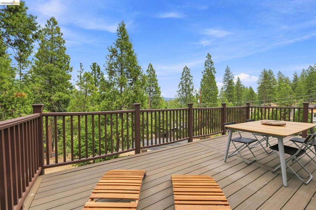 19933 Pine Mountain Dr., Groveland, CA 95321