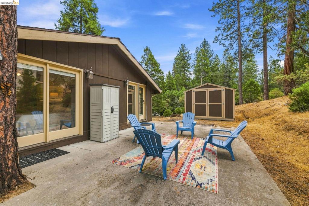 19933 Pine Mountain Dr., Groveland, CA 95321