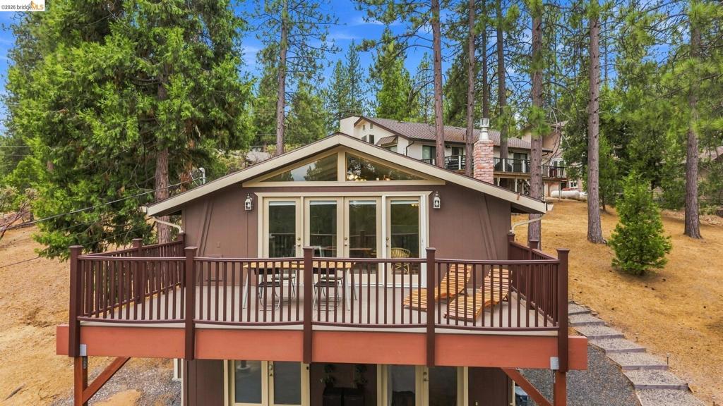 19933 Pine Mountain Dr., Groveland, CA 95321