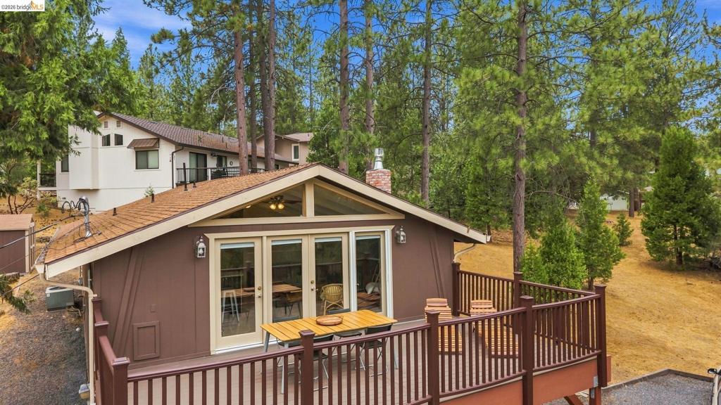 19933 Pine Mountain Dr., Groveland, CA 95321