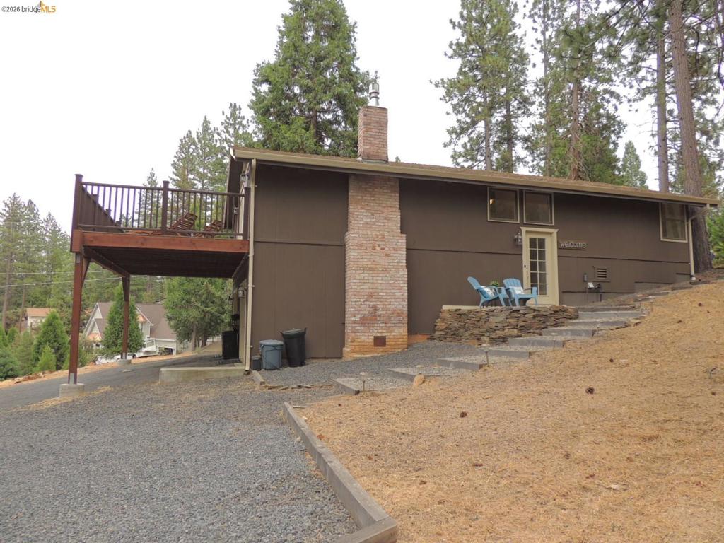 19933 Pine Mountain Dr., Groveland, CA 95321