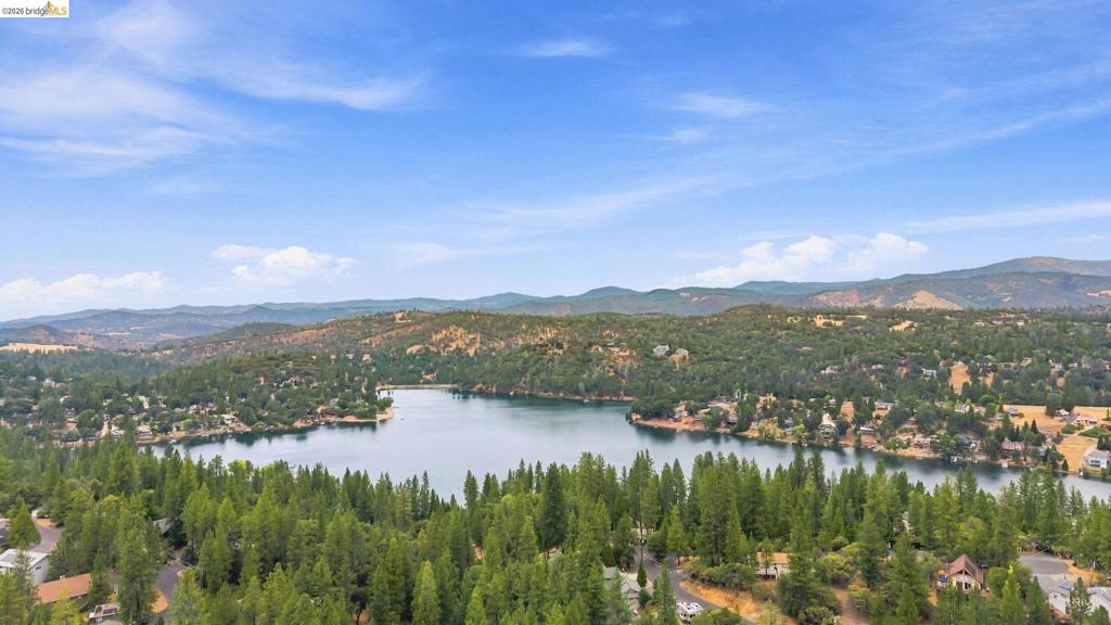 19933 Pine Mountain Dr., Groveland, CA 95321