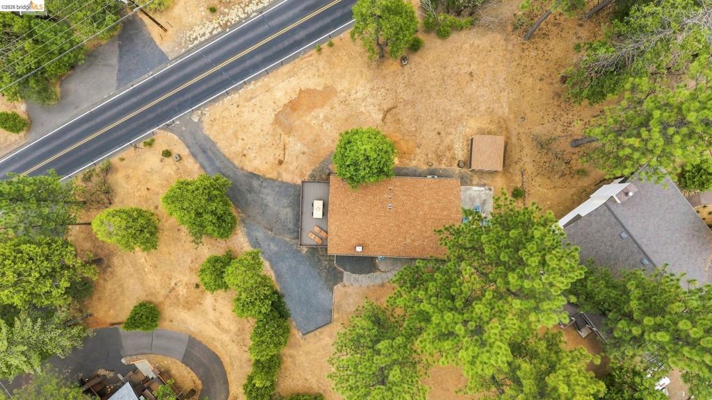 19933 Pine Mountain Dr., Groveland, CA 95321