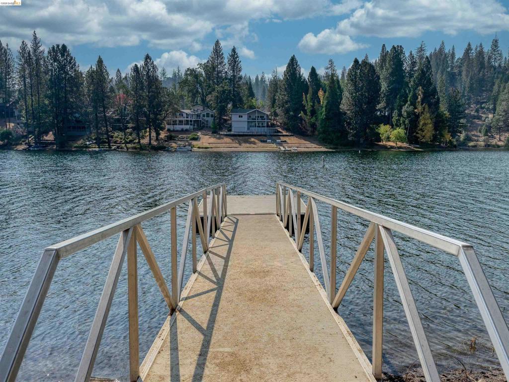 19933 Pine Mountain Dr., Groveland, CA 95321