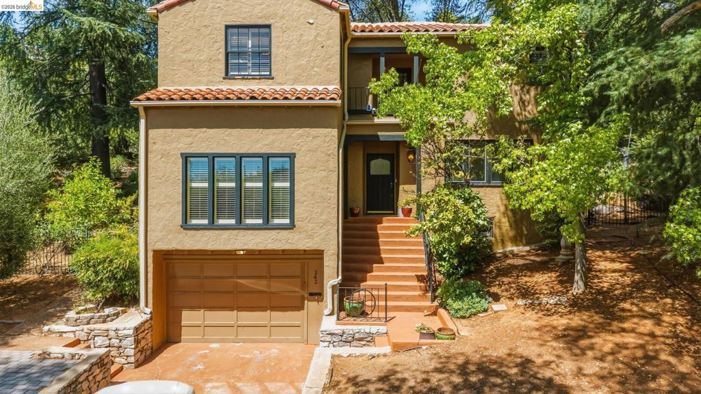 242 Hillcrest Dr, Sonora, CA 95370