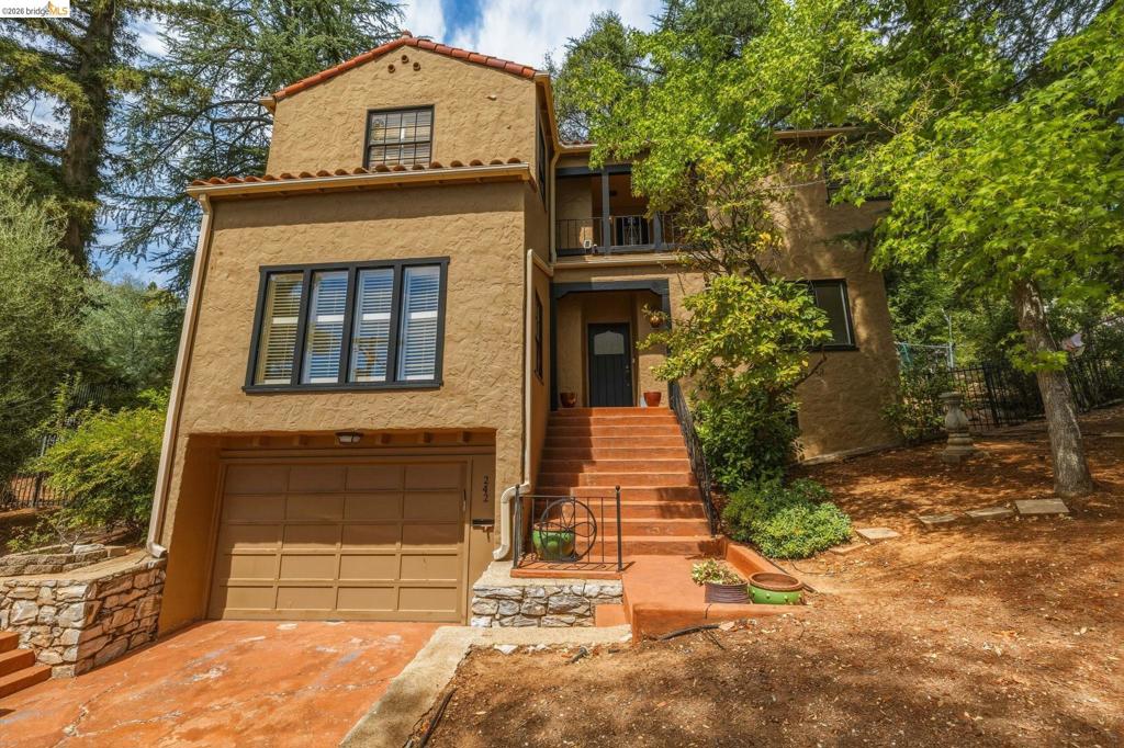 242 Hillcrest Dr, Sonora, CA 95370