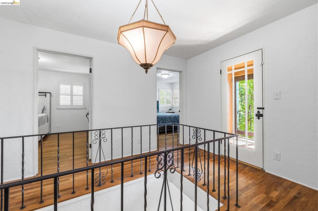 242 Hillcrest Dr, Sonora, CA 95370