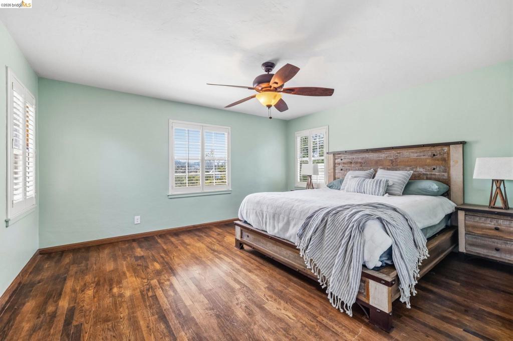 242 Hillcrest Dr, Sonora, CA 95370