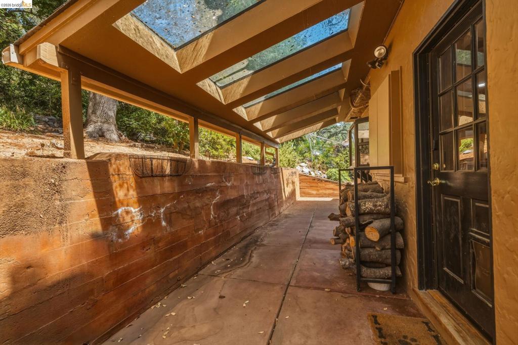 242 Hillcrest Dr, Sonora, CA 95370