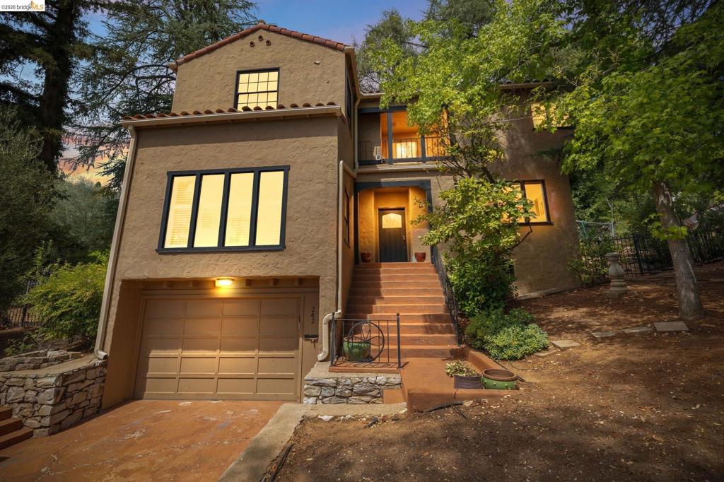 242 Hillcrest Dr, Sonora, CA 95370