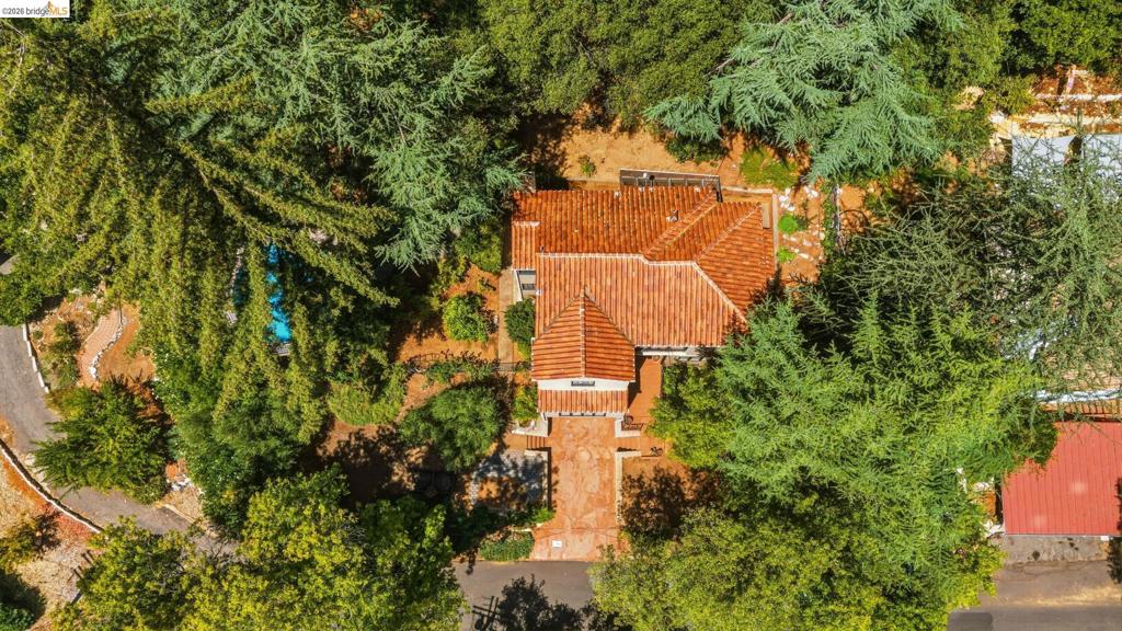 242 Hillcrest Dr, Sonora, CA 95370