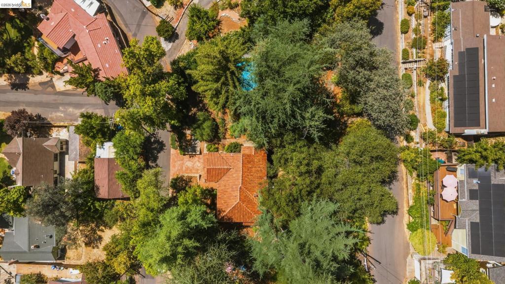 242 Hillcrest Dr, Sonora, CA 95370
