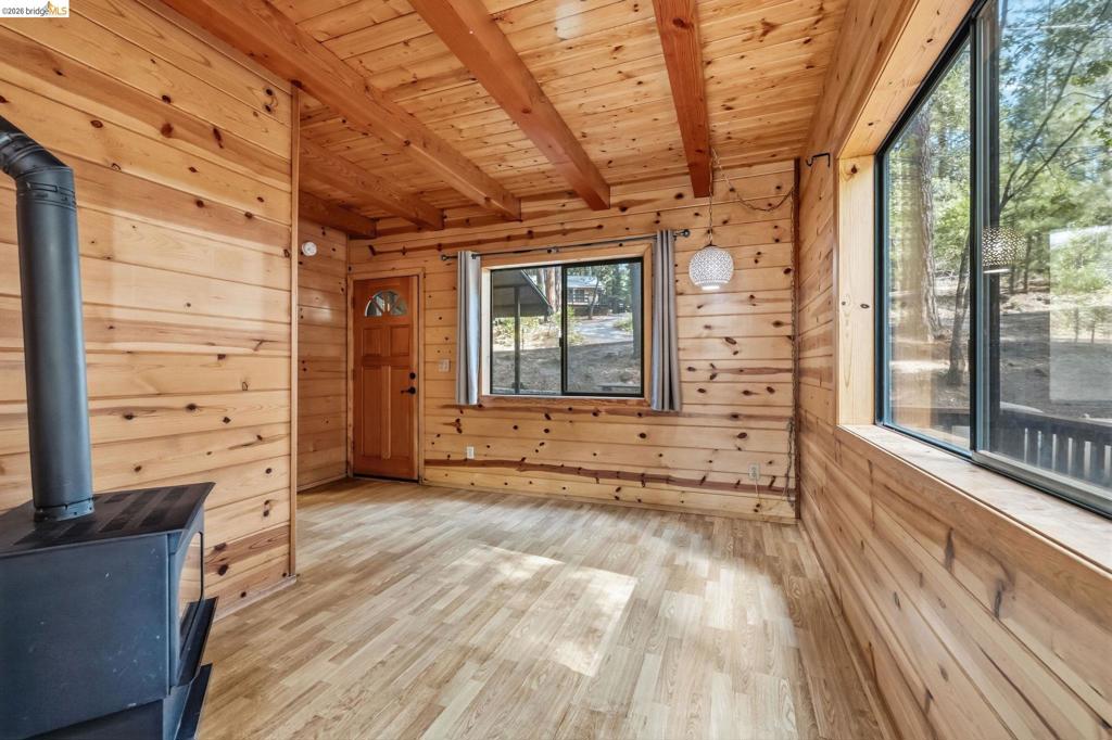 16947 E Brookside Dr., Sonora, CA 95370