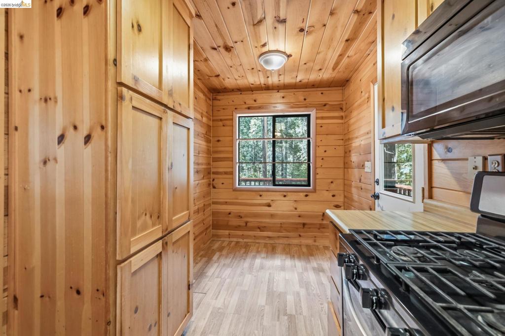 16947 E Brookside Dr., Sonora, CA 95370