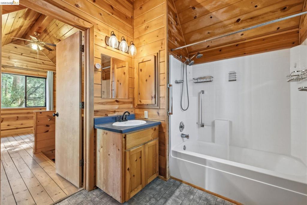 16947 E Brookside Dr., Sonora, CA 95370