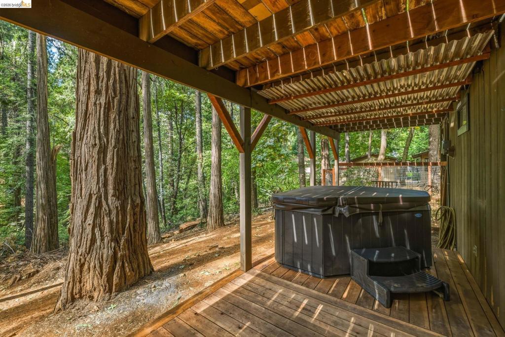 16947 E Brookside Dr., Sonora, CA 95370