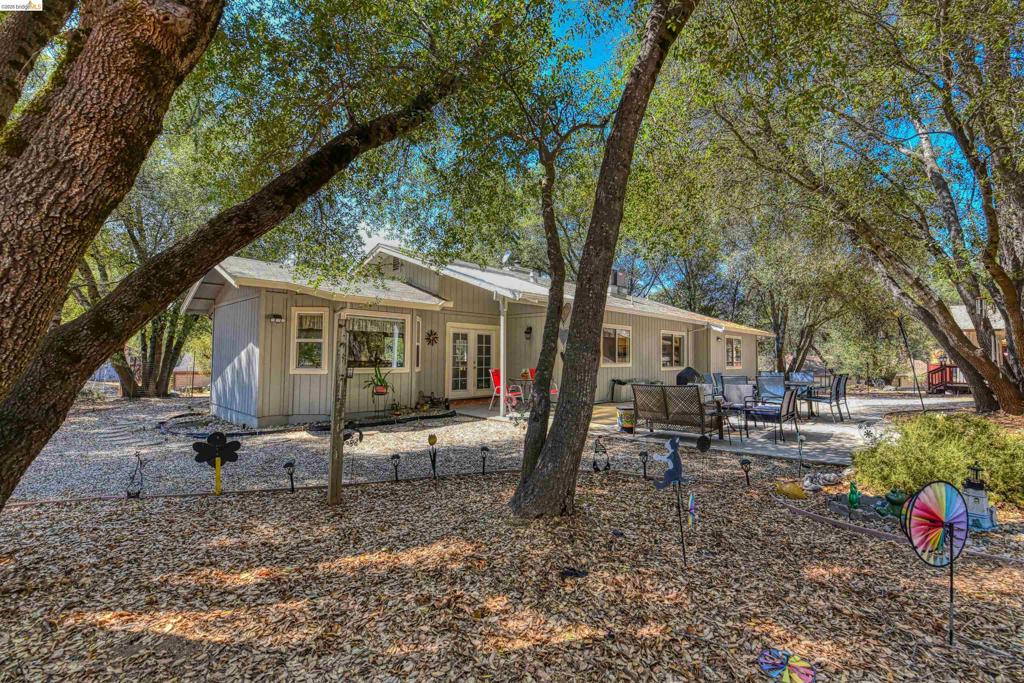12888 Green Valley Cr, Groveland, CA 95321