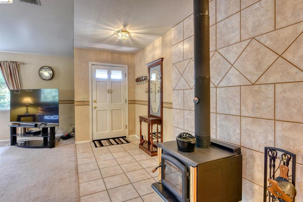 12888 Green Valley Cr, Groveland, CA 95321