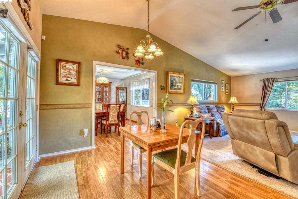 12888 Green Valley Cr, Groveland, CA 95321