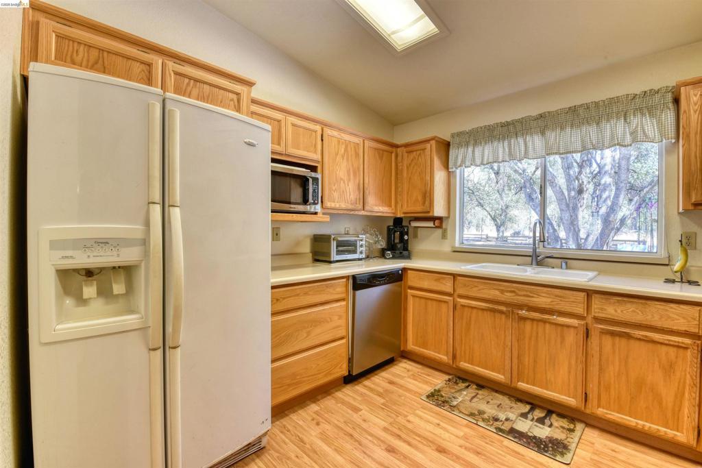 12888 Green Valley Cr, Groveland, CA 95321