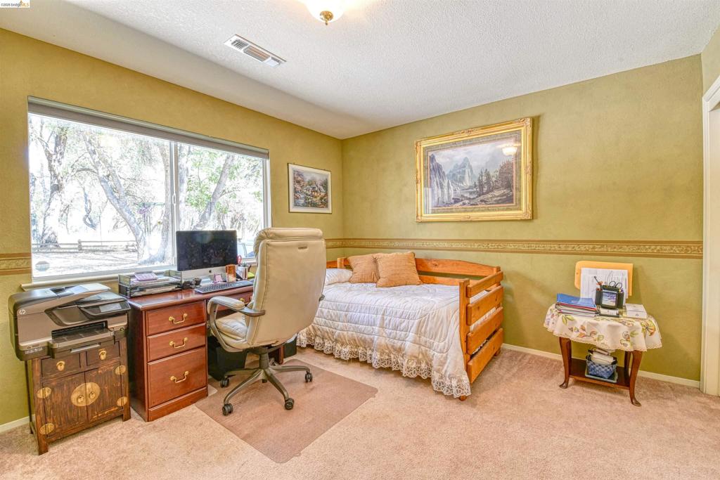 12888 Green Valley Cr, Groveland, CA 95321