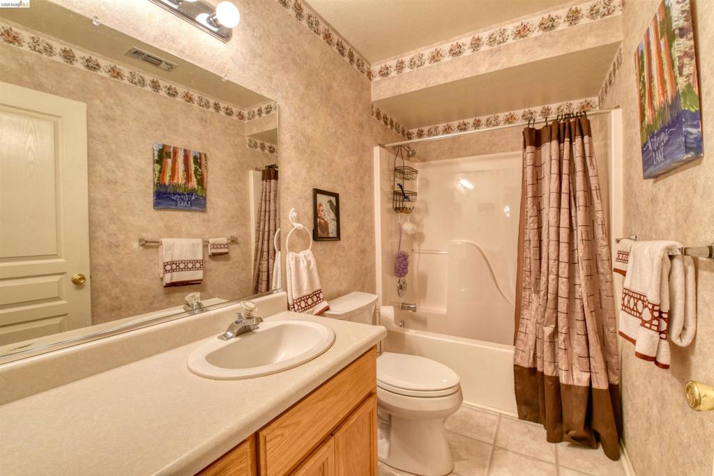 12888 Green Valley Cr, Groveland, CA 95321