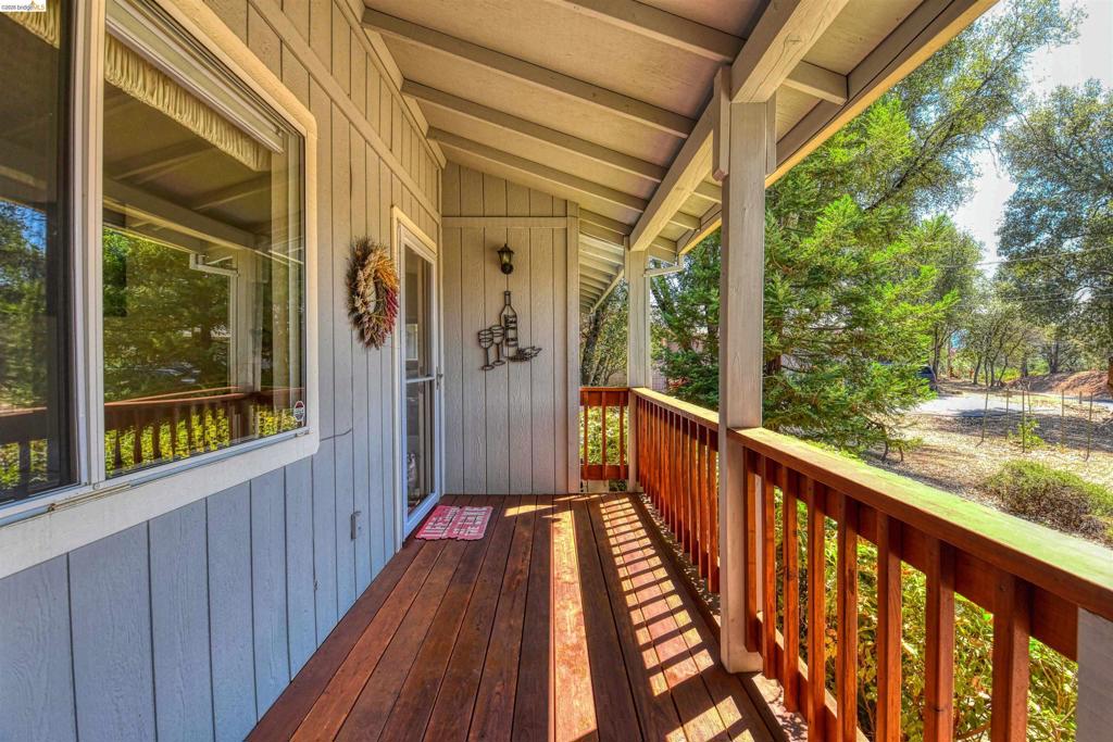 12888 Green Valley Cr, Groveland, CA 95321