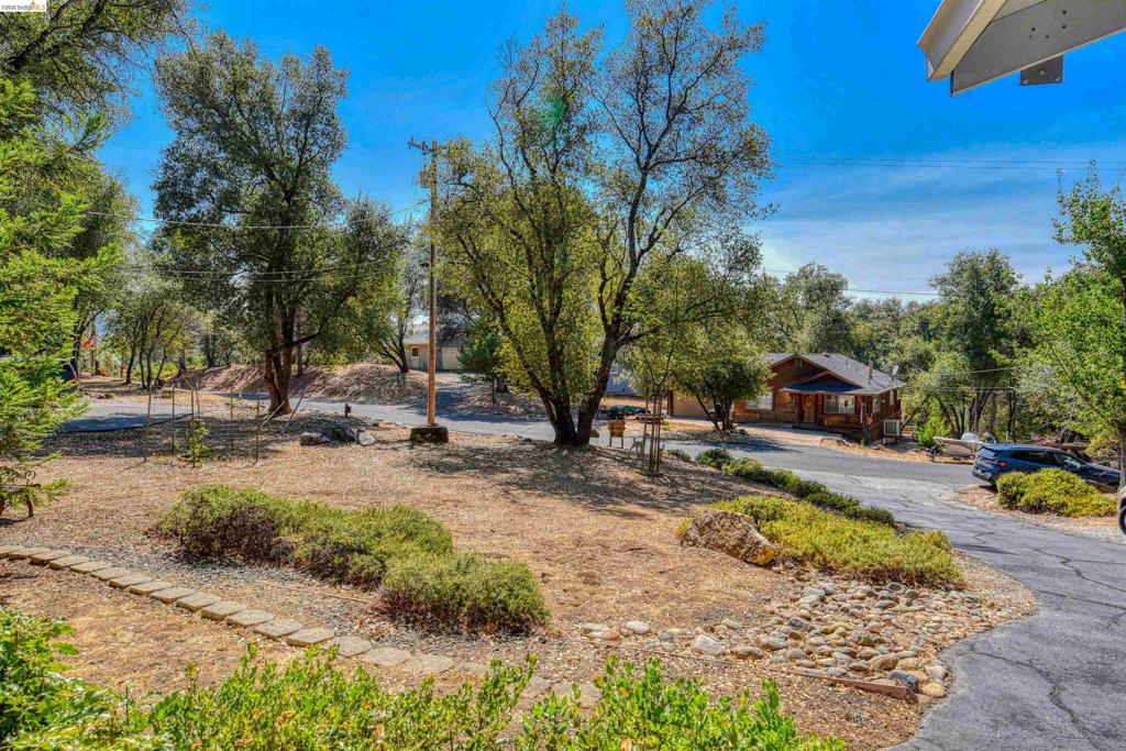 12888 Green Valley Cr, Groveland, CA 95321