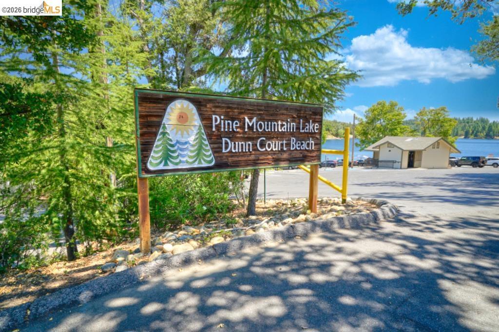 12888 Green Valley Cr, Groveland, CA 95321