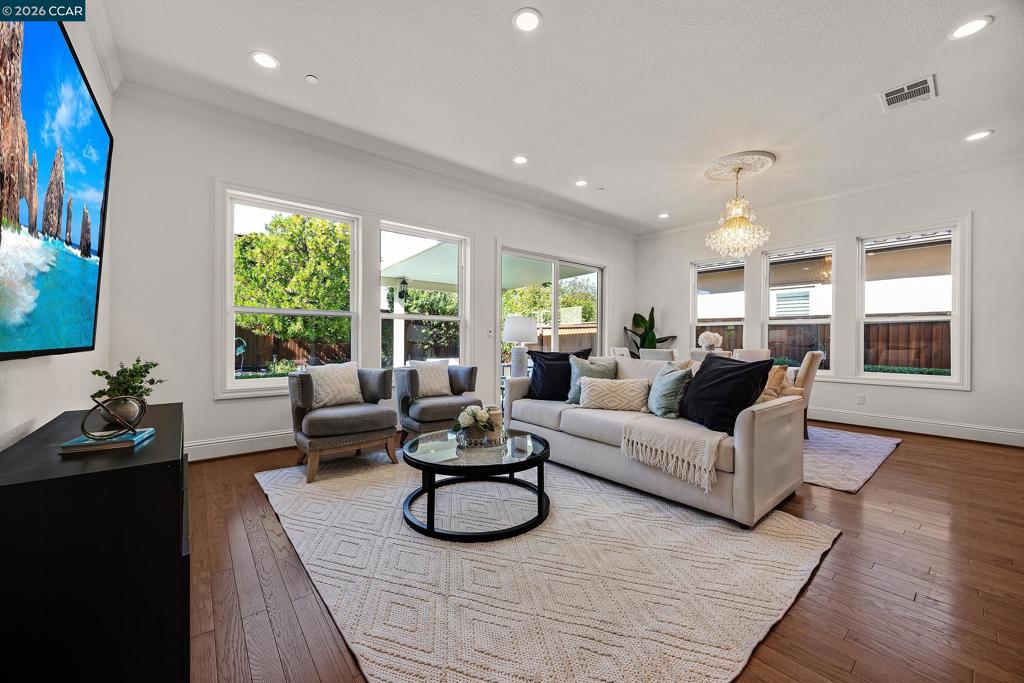 1939 Burgundy Ln, Brentwood (CC), CA 94513