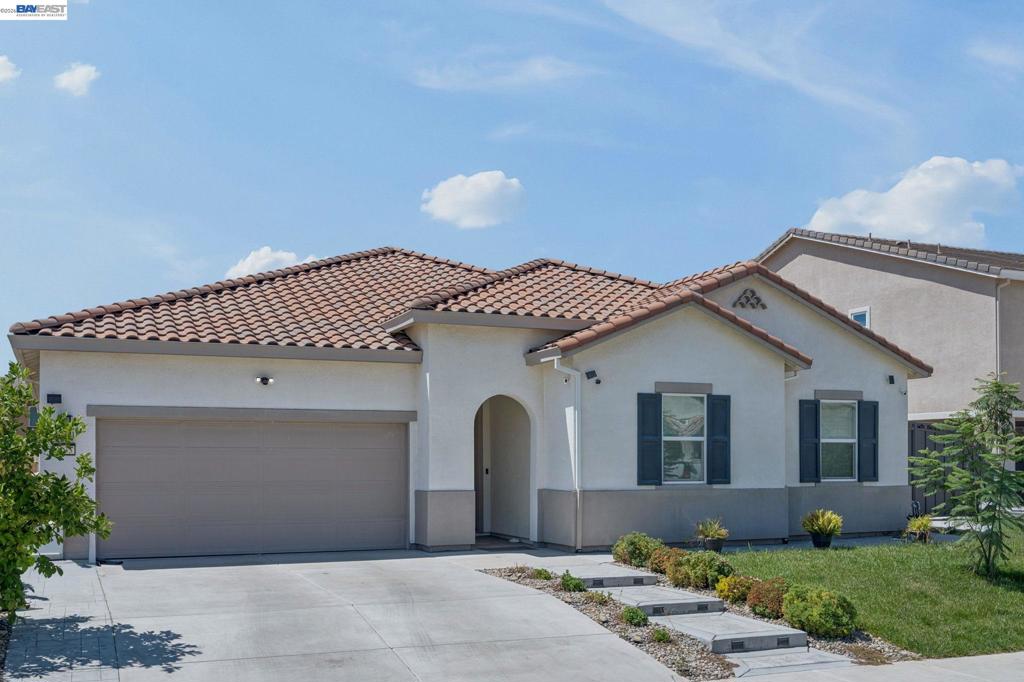 2133 Day Lily Ave, Manteca, CA 95337