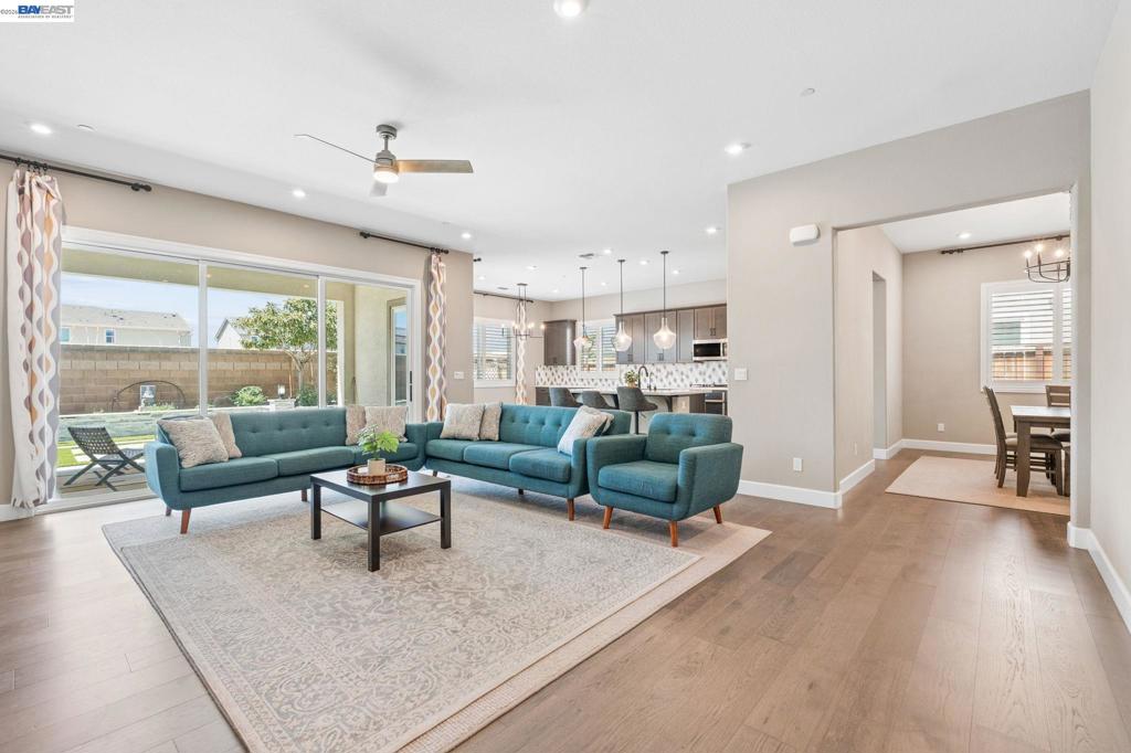 2133 Day Lily Ave, Manteca, CA 95337