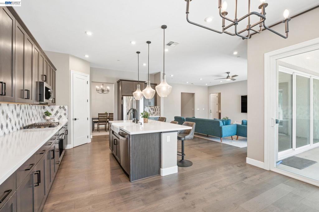 2133 Day Lily Ave, Manteca, CA 95337