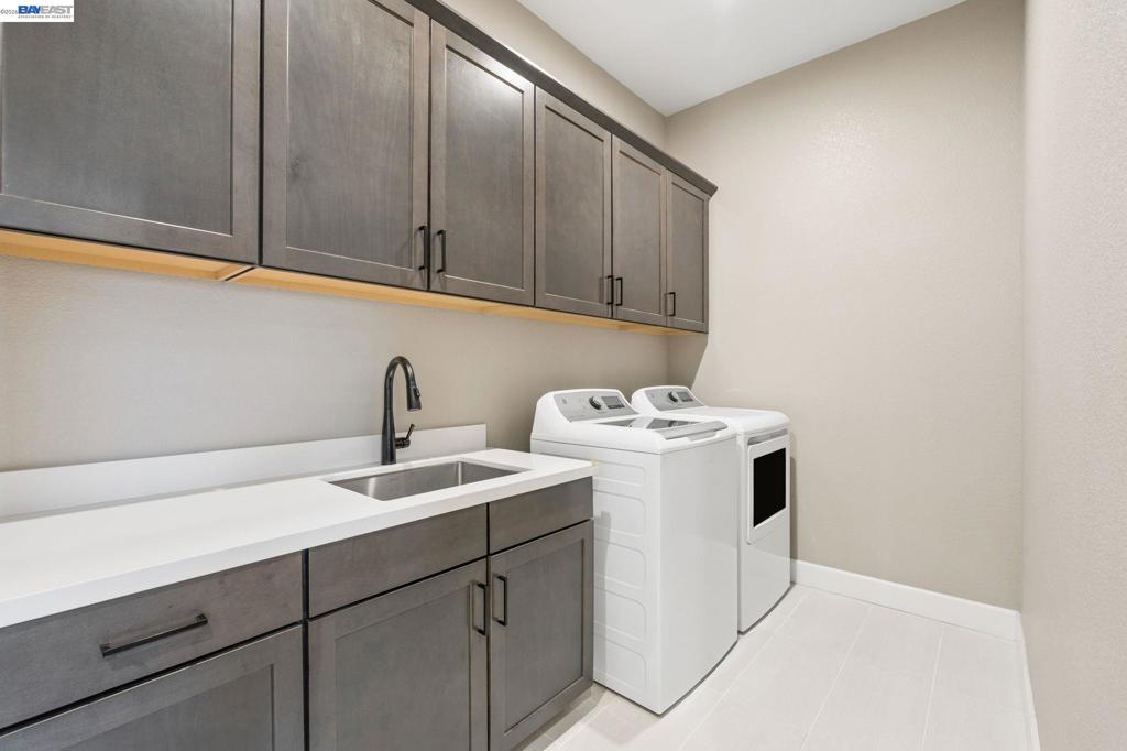 2133 Day Lily Ave, Manteca, CA 95337