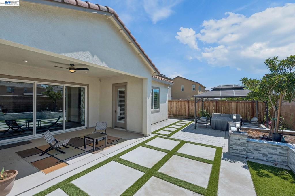 2133 Day Lily Ave, Manteca, CA 95337