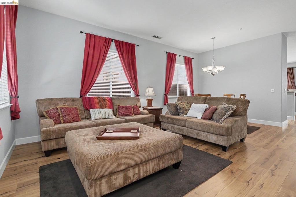 106 Arezzo St, Brentwood (CC), CA 94513