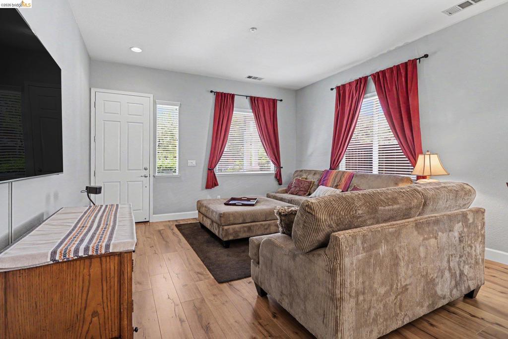 106 Arezzo St, Brentwood (CC), CA 94513