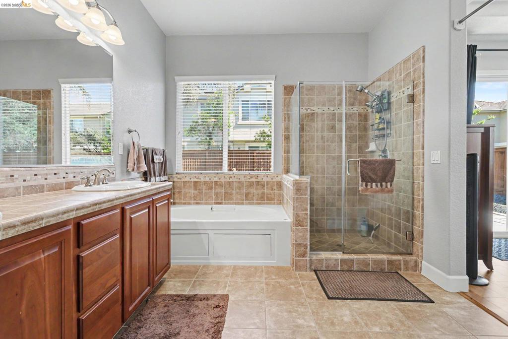 106 Arezzo St, Brentwood (CC), CA 94513