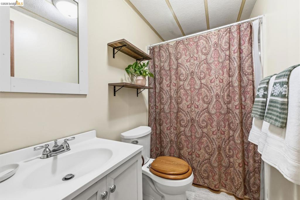 22748 Fuller RD, Twain Harte, CA 95383
