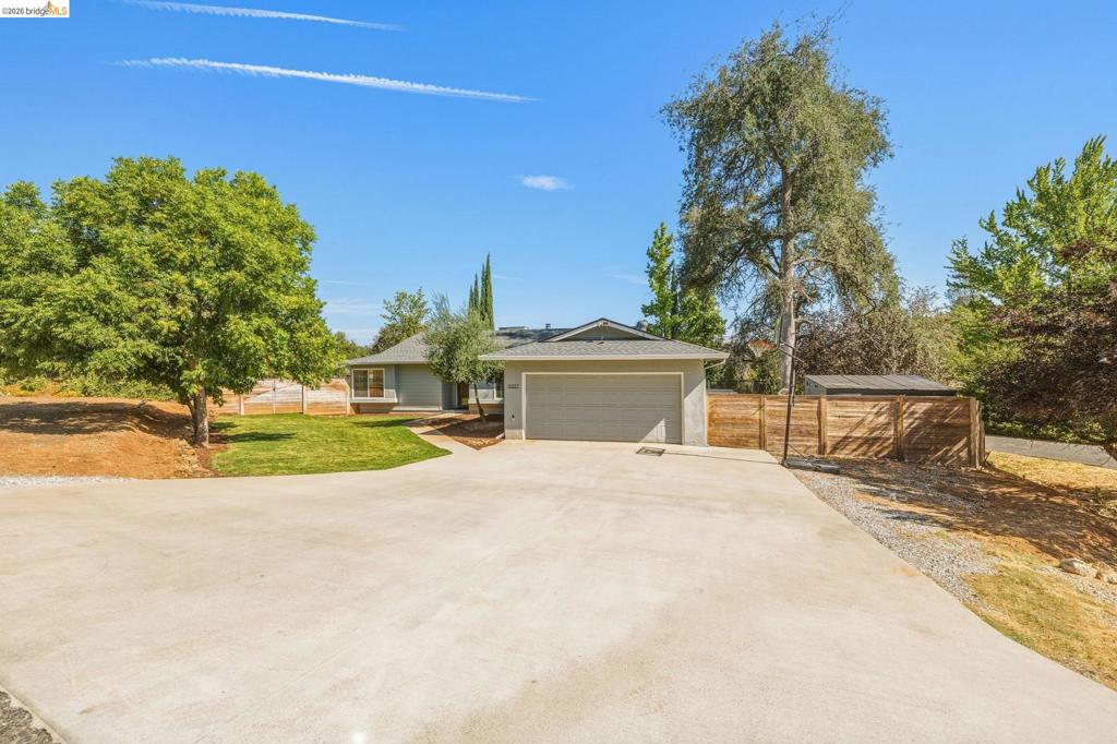 11037 Harrison Dr, Sonora, CA 95370