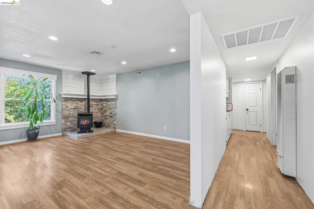 11037 Harrison Dr, Sonora, CA 95370
