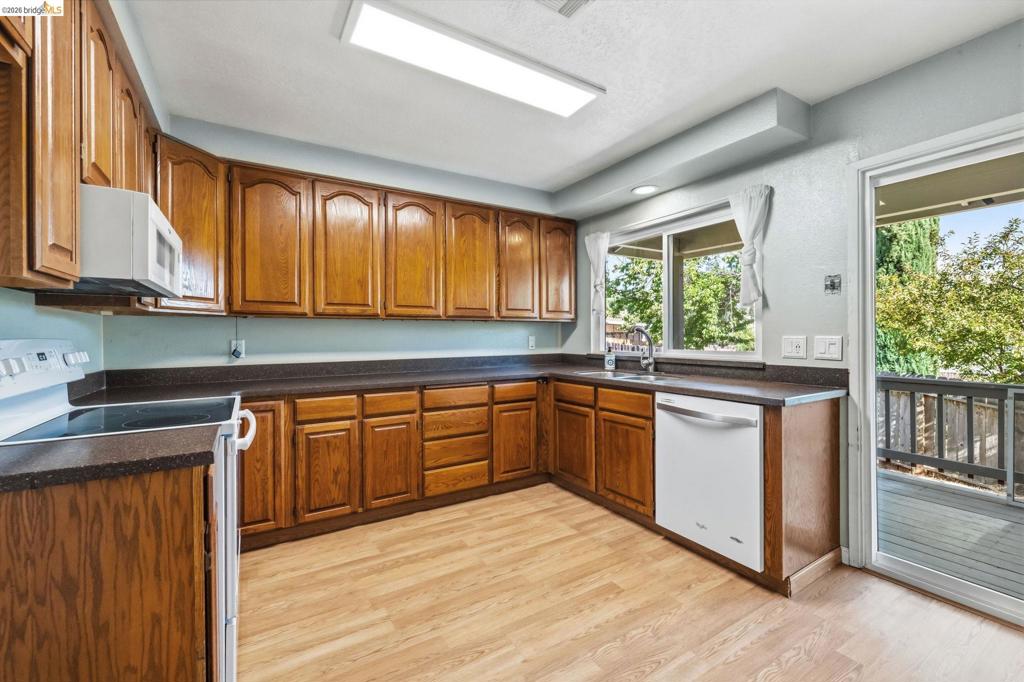 11037 Harrison Dr, Sonora, CA 95370