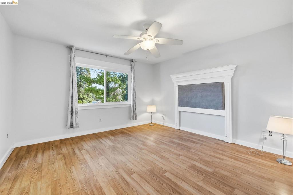 11037 Harrison Dr, Sonora, CA 95370