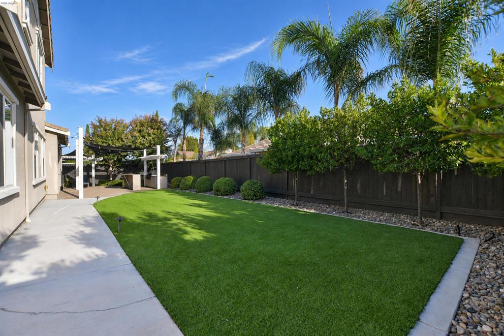 682 Norwood Ct, Brentwood (CC), CA 94513