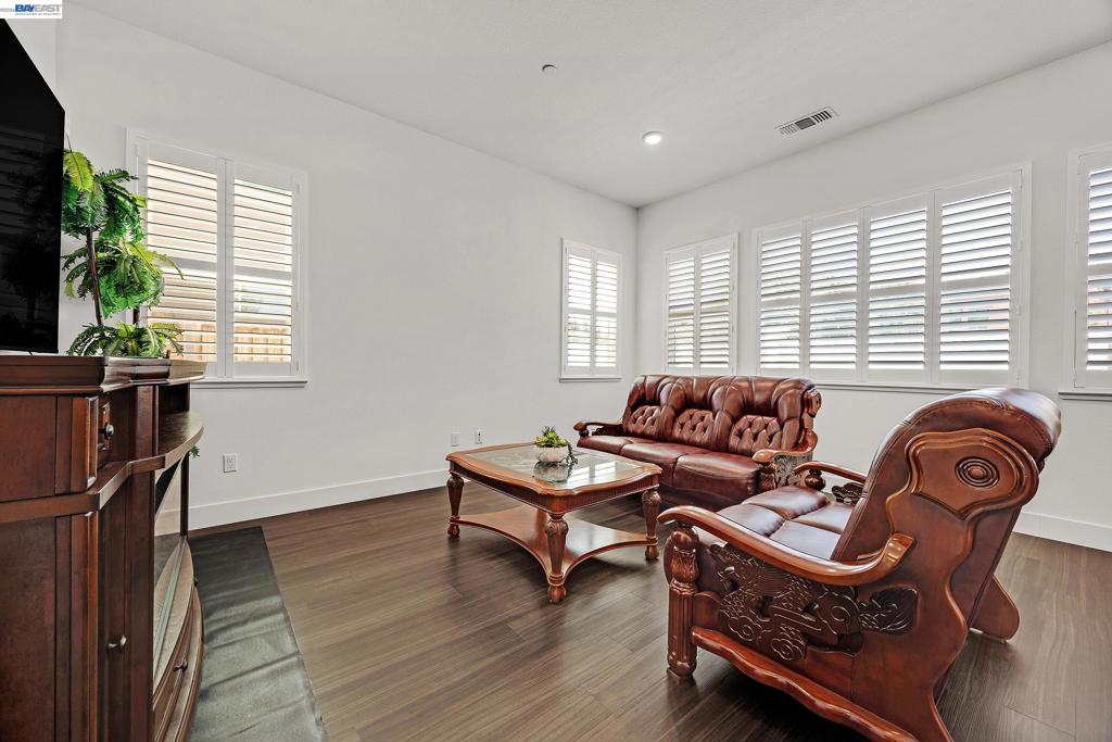 52 Redberry Loop, Brentwood (CC), CA 94513-1681