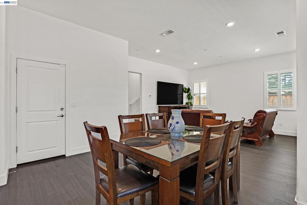 52 Redberry Loop, Brentwood (CC), CA 94513-1681