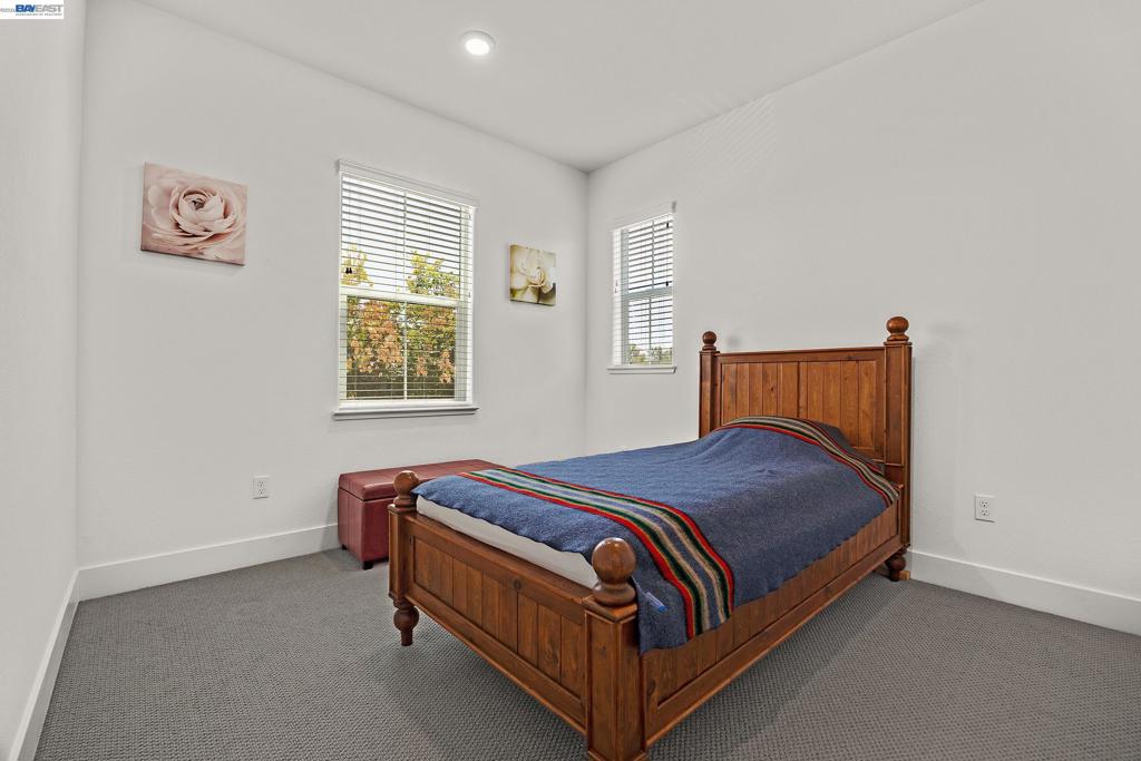 52 Redberry Loop, Brentwood (CC), CA 94513-1681