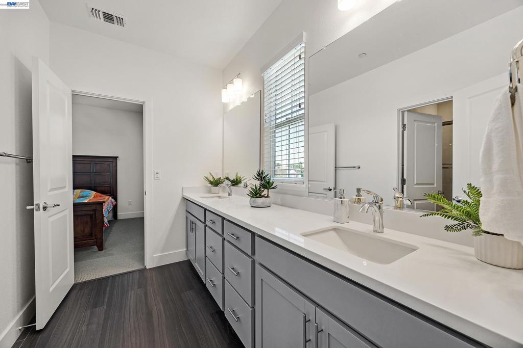 52 Redberry Loop, Brentwood (CC), CA 94513-1681