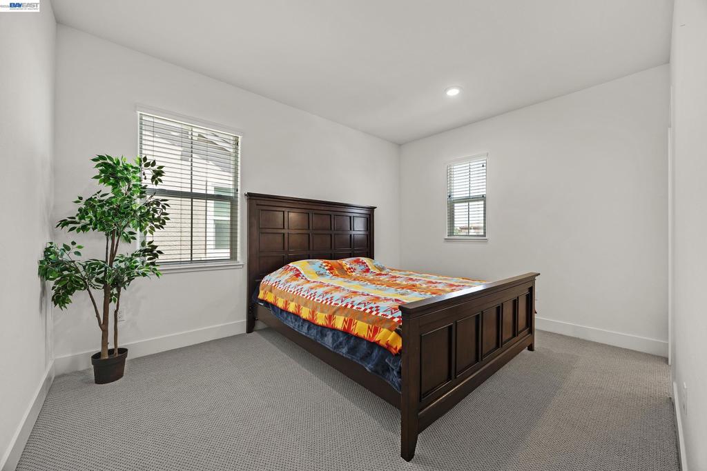 52 Redberry Loop, Brentwood (CC), CA 94513-1681
